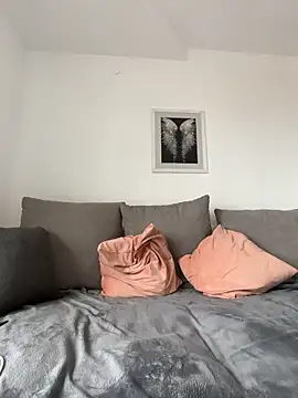 MaviePearl online show from 04/22/26, 07:33