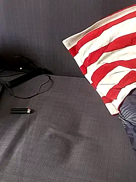 Snapshot of Prettybecs chatting on 10/19/25, 07:20 Prettybecs online show from 10/19/25, 07:20