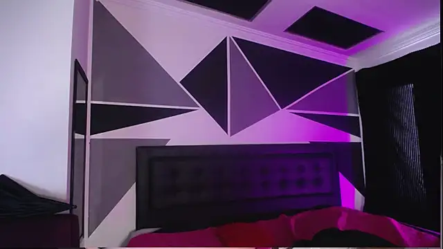 Miss Loise online show from 02/07/25, 07:49