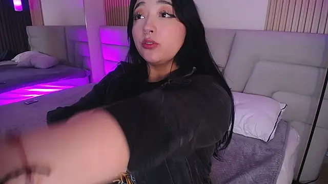 Miss Loise online show from 12/03/25, 03:36