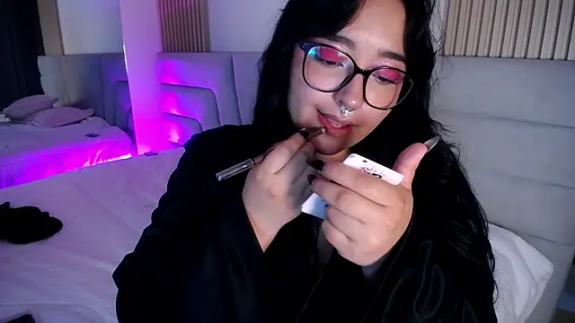 Miss Loise online show from 03/25/26, 08:20