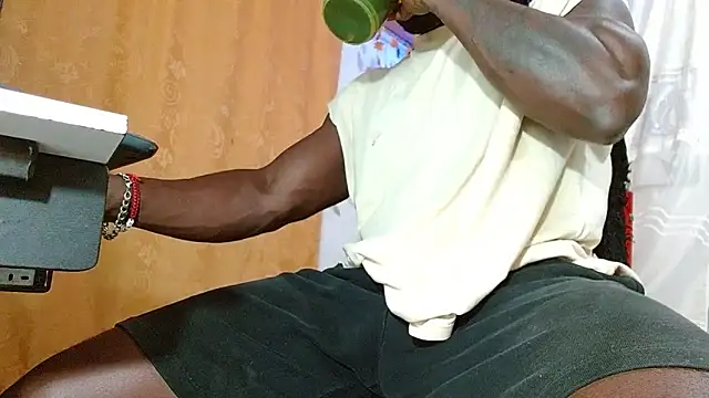 angel bonbom online show from 03/19/26, 09:41