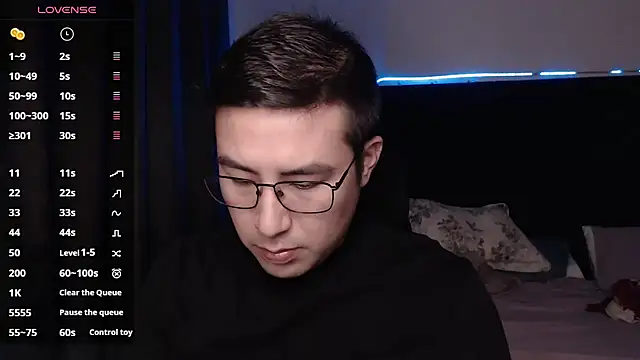 andrewmhilton  online show from 11/15/25, 06:22