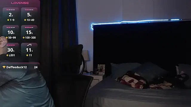 andrewmhilton  online show from 11/29/25, 05:32