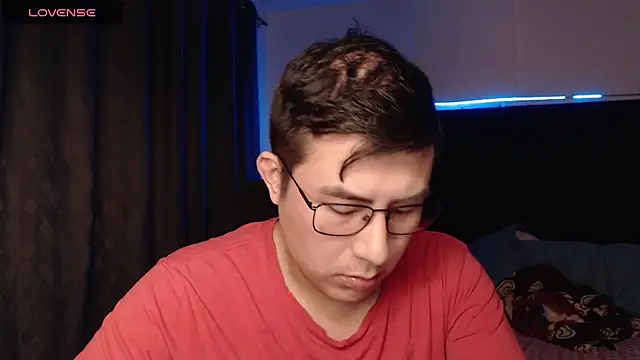 andrewmhilton  online show from 12/20/25, 07:26