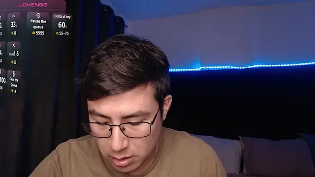 andrewmhilton  online show from 04/24/26, 05:43