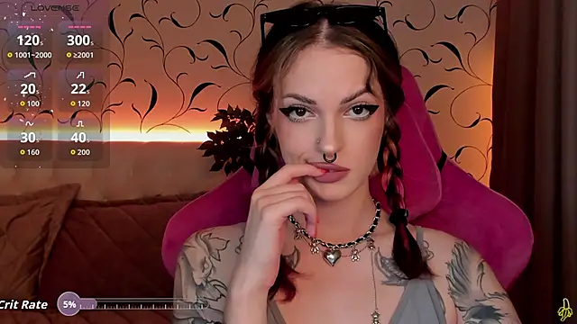 BratzieDarsie online show from 10/04/25, 08:23