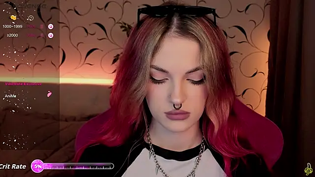 BratzieDarsie online show from 12/02/25, 09:47