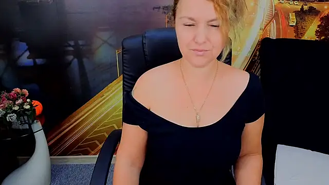 Snapshot of EmmaxPark chatting on 12/03/25, 06:54 EmmaxPark online show from 12/03/25, 06:54