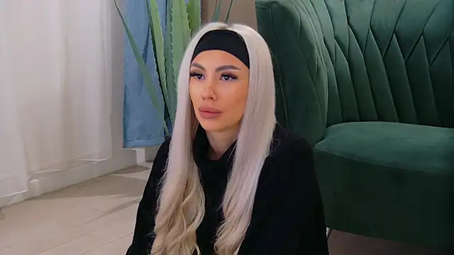 Bailey Rush online show from 11/14/25, 04:49