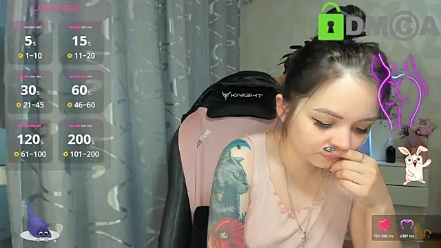 AnnyHoney  online show from 10/23/25, 12:15