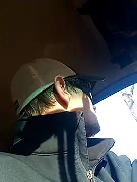 Snapshot of Midwestalpha chatting on 12/03/24, 08:39 Midwestalpha online show from 12/03/24, 08:39