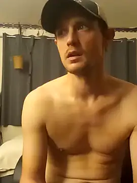 Snapshot of Midwestalpha chatting on 12/27/24, 01:22 Midwestalpha online show from 12/27/24, 01:22