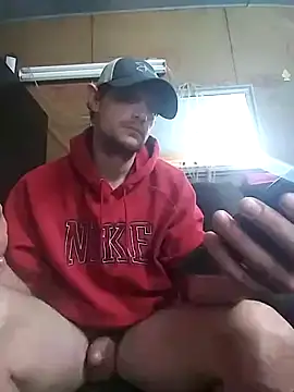 Snapshot of Midwestalpha chatting on 01/01/25, 11:27 Midwestalpha online show from 01/01/25, 11:27