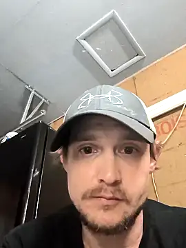 Snapshot of Midwestalpha chatting on 02/02/25, 09:08 Midwestalpha online show from 02/02/25, 09:08