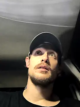 Snapshot of Midwestalpha chatting on 02/04/25, 01:45 Midwestalpha online show from 02/04/25, 01:45