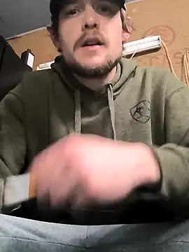 Snapshot of Midwestalpha chatting on 02/09/25, 07:27 Midwestalpha online show from 02/09/25, 07:27