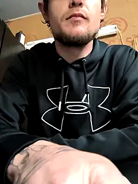 Snapshot of Midwestalpha chatting on 02/23/25, 08:28 Midwestalpha online show from 02/23/25, 08:28