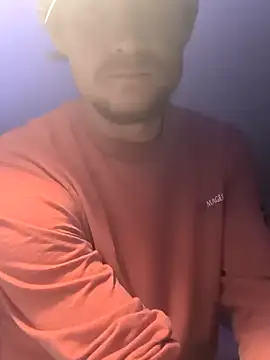 Snapshot of Midwestalpha chatting on 03/14/25, 03:25 Midwestalpha online show from 03/14/25, 03:25