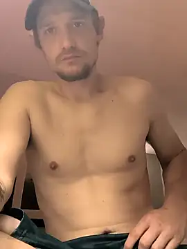 Snapshot of Midwestalpha chatting on 03/16/25, 01:38 Midwestalpha online show from 03/16/25, 01:38