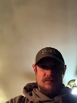 Snapshot of Midwestalpha chatting on 02/02/26, 05:11 Midwestalpha online show from 02/02/26, 05:11