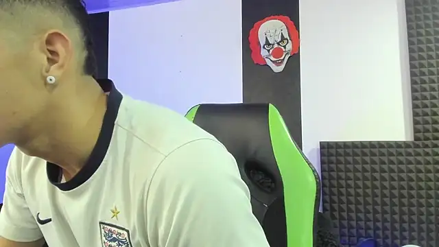 jhonnysnow17 online show from 02/23/25, 01:32