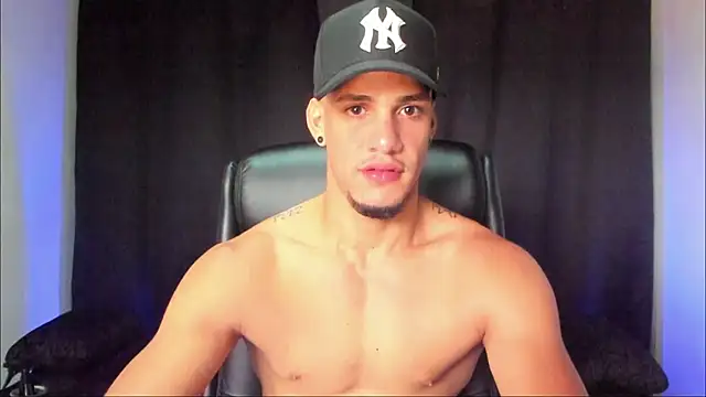 jhonnysnow17 online show from 09/21/25, 07:48