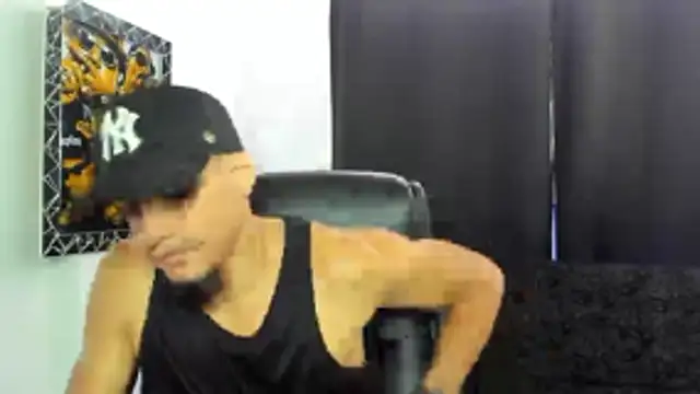 jhonnysnow17 online show from 04/23/26, 01:46