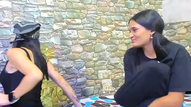 chicamir22 online show from 01/10/25, 11:50