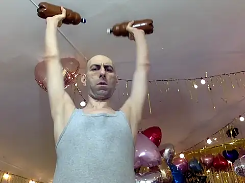 Snapshot of HandsomeAlfie chatting on 01/17/26, 02:16 HandsomeAlfie online show from 01/17/26, 02:16