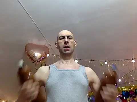 Snapshot of HandsomeAlfie chatting on 03/14/26, 05:35 HandsomeAlfie online show from 03/14/26, 05:35