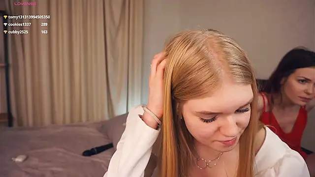 Snapshot of EllenReeves chatting on 01/29/25, 01:49 EllenReeves online show from 01/29/25, 01:49