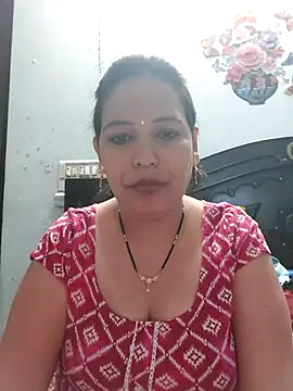 Poojabhabi101 online show from 02/19/26, 05:47