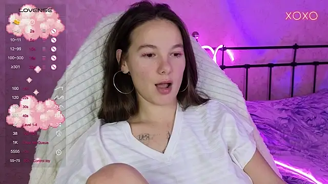 lil luna x online show from 10/11/25, 07:01