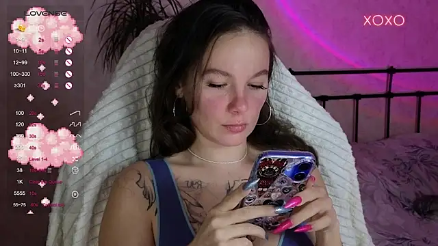 lil luna x online show from 12/16/25, 09:42