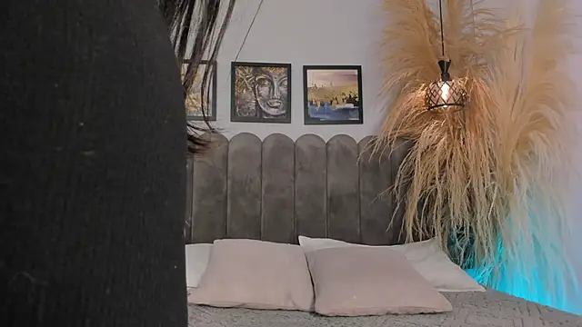 cute  cherry  online show from 06/06/26, 07:29