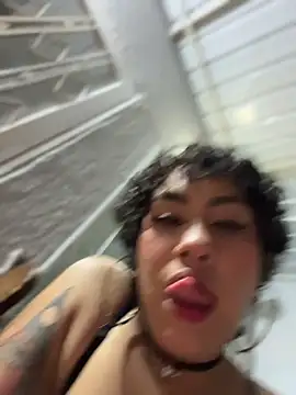 ZahaRoseee online show from 02/28/26, 12:22