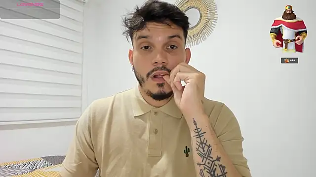 Snapshot of alejandro_stark chatting on 12/14/24, 03:51 alejandro stark online show from 12/14/24, 03:51