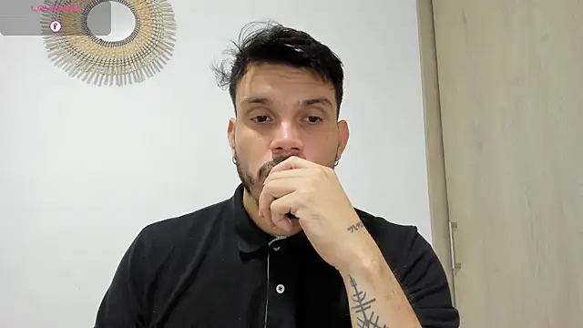 Snapshot of alejandro_stark chatting on 12/17/24, 07:26 alejandro stark online show from 12/17/24, 07:26