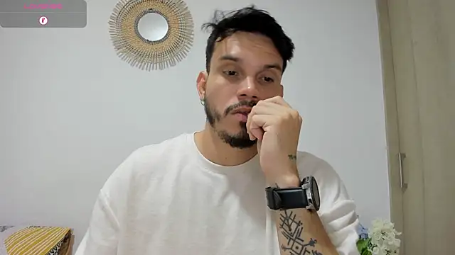 Snapshot of alejandro_stark chatting on 12/19/24, 02:34 alejandro stark online show from 12/19/24, 02:34