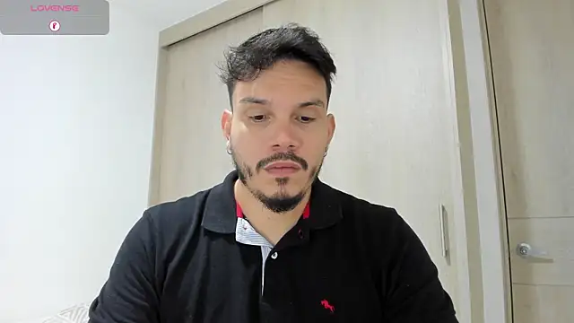 Snapshot of alejandro_stark chatting on 02/16/25, 11:59 alejandro stark online show from 02/16/25, 11:59