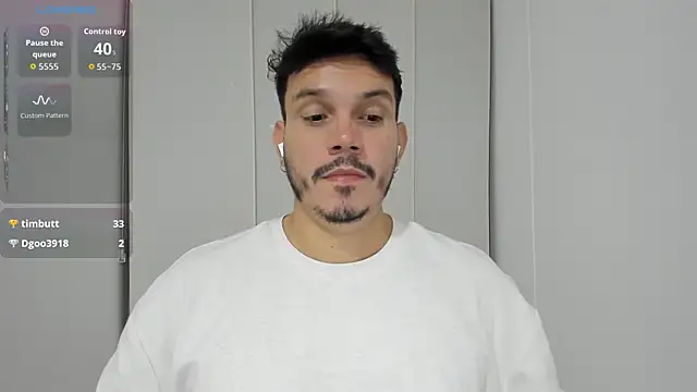 Snapshot of alejandro_stark chatting on 10/08/25, 05:49 alejandro stark online show from 10/08/25, 05:49