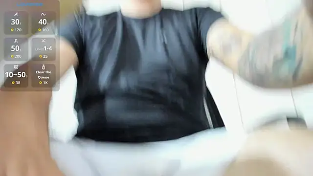 Snapshot of alejandro_stark chatting on 10/09/25, 06:44 alejandro stark online show from 10/09/25, 06:44