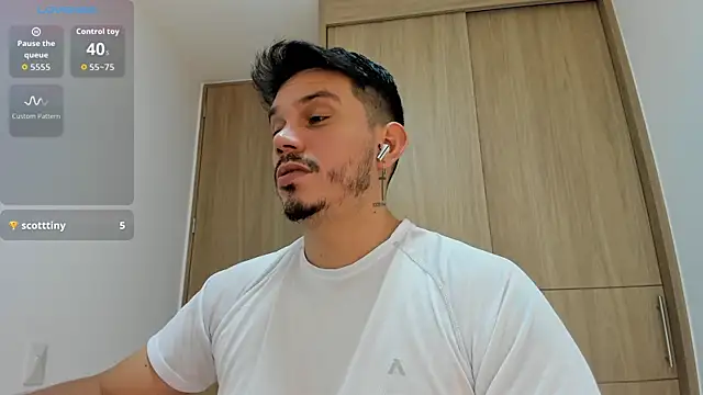 Snapshot of alejandro_stark chatting on 11/10/25, 11:20 alejandro stark online show from 11/10/25, 11:20