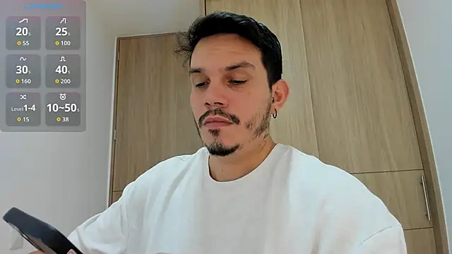 Snapshot of alejandro_stark chatting on 12/05/25, 02:58 alejandro stark online show from 12/05/25, 02:58