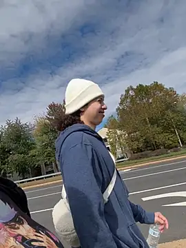 Snapshot of LiverandBrat77 chatting on 10/15/25, 05:13 LiverandBrat77 online show from 10/15/25, 05:13