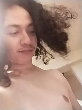 Snapshot of LiverandBrat77 chatting on 11/21/25, 03:49 LiverandBrat77 online show from 11/21/25, 03:49