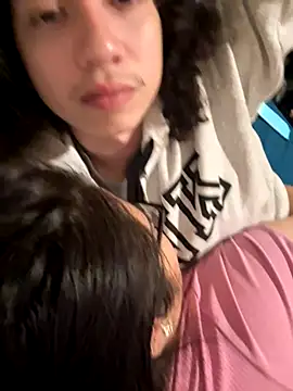 Snapshot of LiverandBrat77 chatting on 12/04/25, 04:11 LiverandBrat77 online show from 12/04/25, 04:11