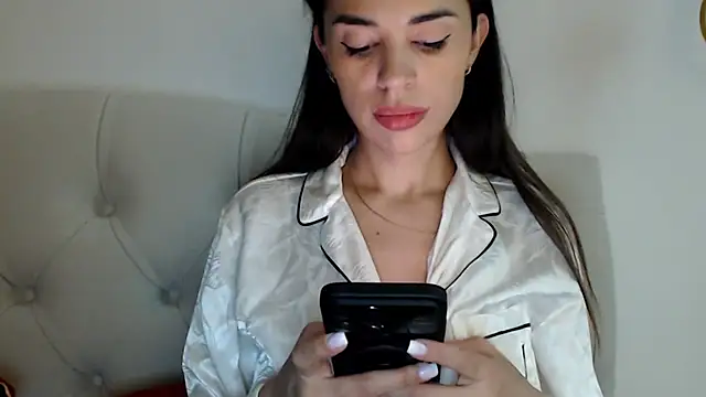 Mika Gold online show from 10/20/25, 06:08