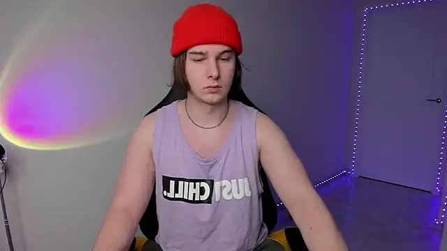 Vincent Strong online show from 03/04/25, 01:23